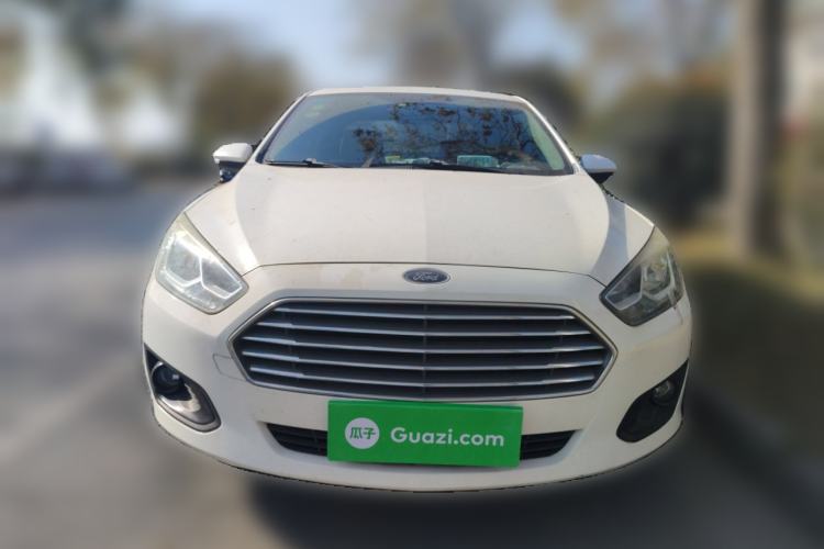 Used Ford Escort 2015 1.5L Manual Comfort Model
