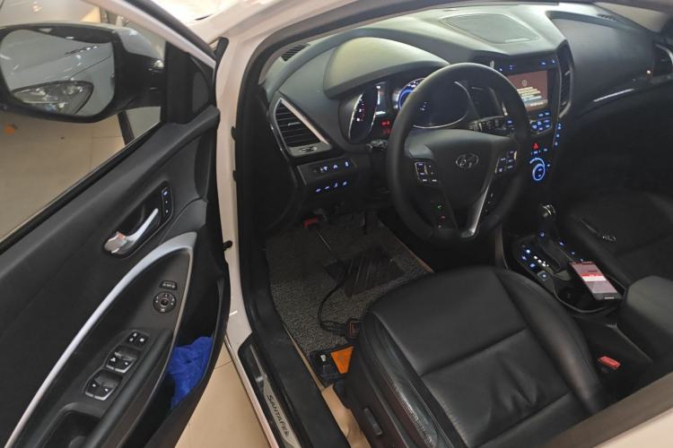 Used Hyundai Santa Fe Classic 2013 3.0L 4x4 Flagship Edition 7 Seats Euro IV