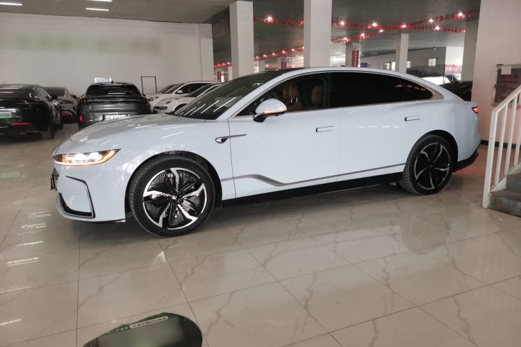 Used VOYAH PASSION 2023 Four-Wheel Drive Standard Edition
