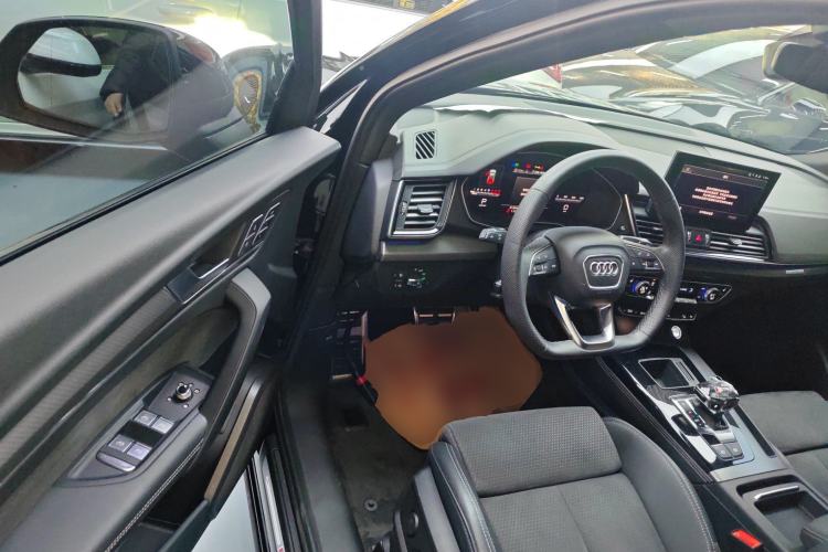 Used Audi Q5L Sportback 2023 40 TFSI Luxury Model