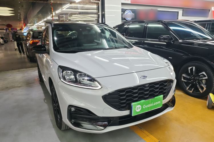 Used Ford Escape 2024 EcoBoost 245 Four-Wheel Drive ST-Line Pro Trim
