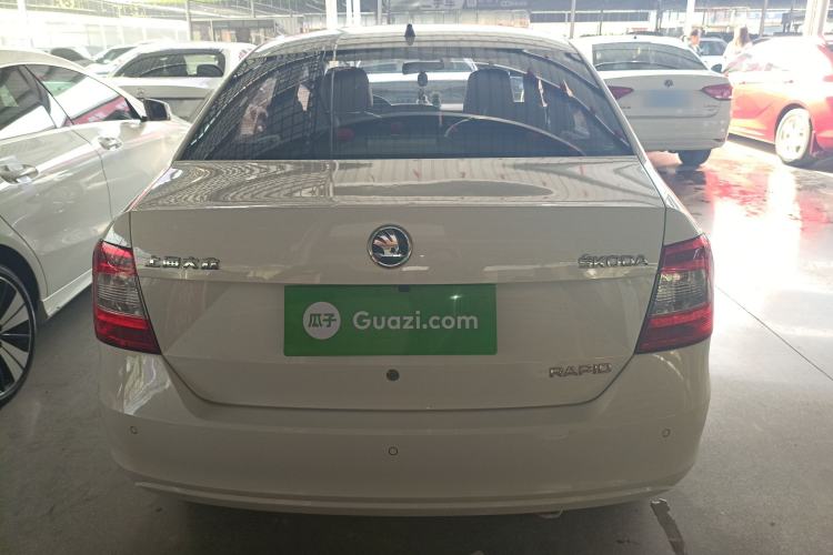 Used Skoda Rapid 2015 1.6L Automatic Smart Selection Model