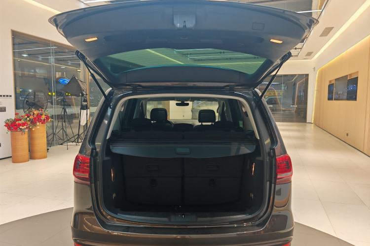 Used Volkswagen Sharan 2018 380TSI Comfort Edition 7-Seater
