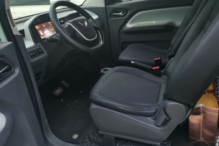 Used Wuling Hongguang MINIEV 2022 Macaron Premium Model – Lithium Ternary Battery
