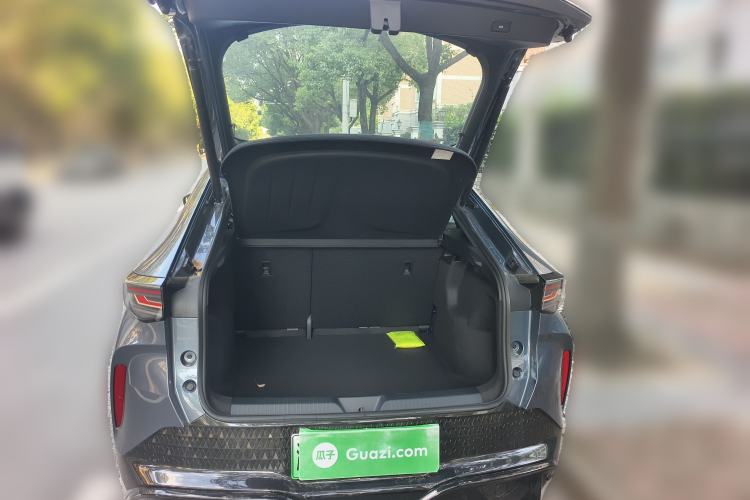 Used Volkswagen ID.UNYX 2025 Pure Model
