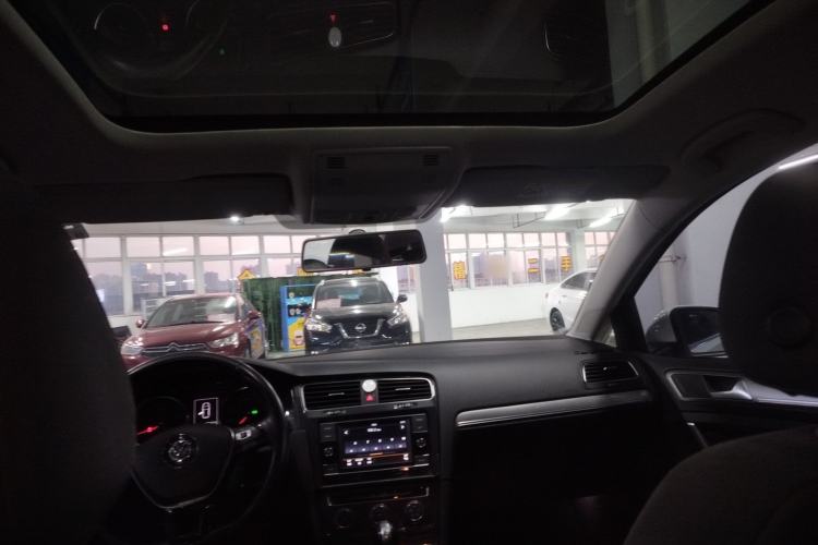 Used Volkswagen Golf 2018 230TSI Automatic Comfort Model
