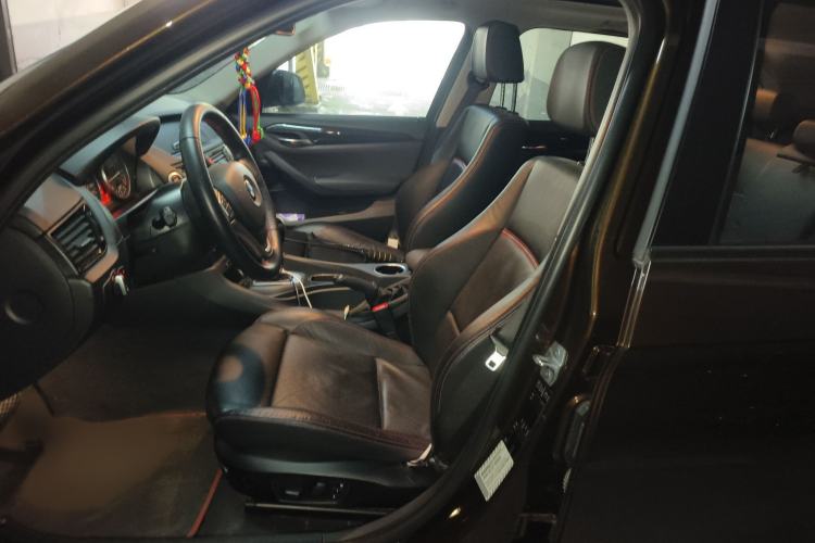 Used BMW X1 2013 sDrive20i Sports Design Package
