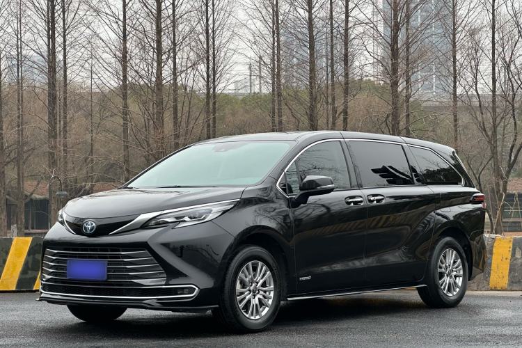 Used Toyota Sienna 2021 2.5L Hybrid Premium Edition