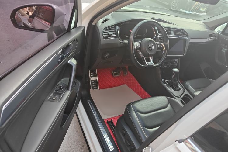 Used Volkswagen Tiguan L 2019 Restyled 330TSI Automatic Two-Wheel Drive R-Line Flagship Version China VI Standard