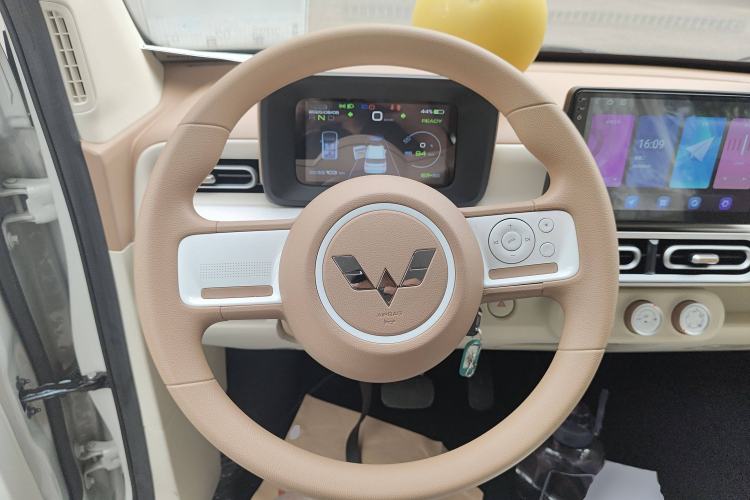 Used Wuling Hongguang MINIEV 2024 3rd Generation 215km Youth Edition
