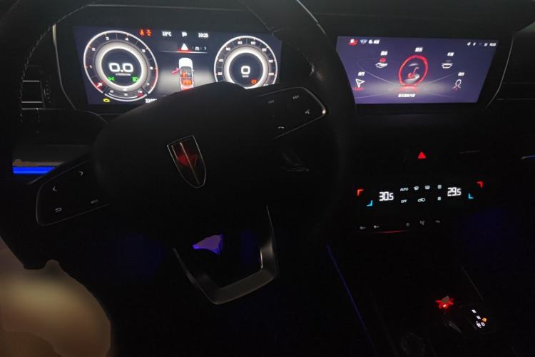 Used Hongqi HS5 2022 Revised Version 2.0T Smart Connect Flagship Edition
