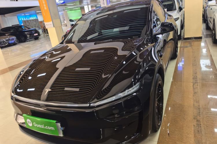 Used Tesla Model Y 2025 Rear-Wheel-Drive Version
