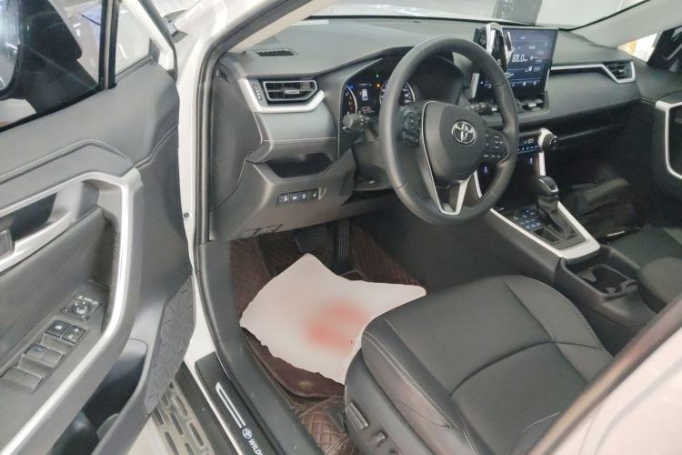 Used Toyota Wildlander 2022 2.0L CVT 4x4 Luxury PLUS Edition