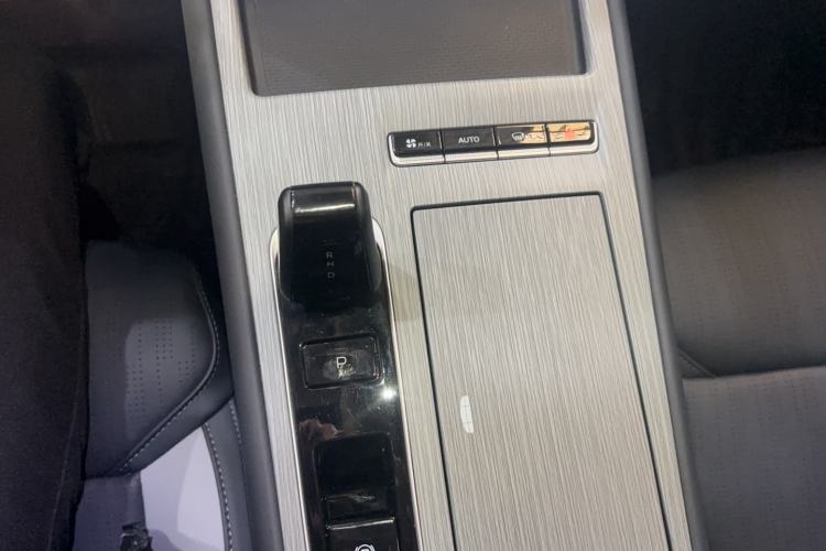 Used Geely Auto FX11 2024 1.5TD DCT Prestige Edition