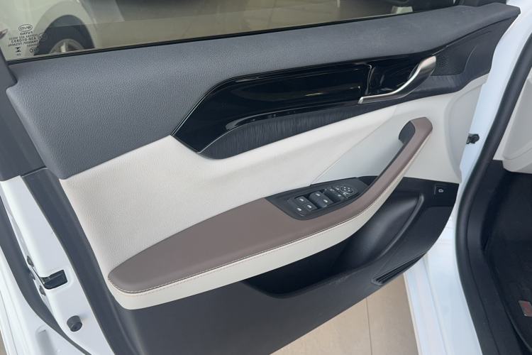 Used BYD Qin PLUS 2024 HONOR Edition DM-i 55KM Leading Model
