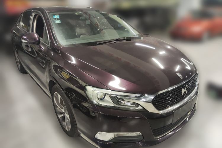 Used DS 5LS 2014 1.6T Elegant Version THP160