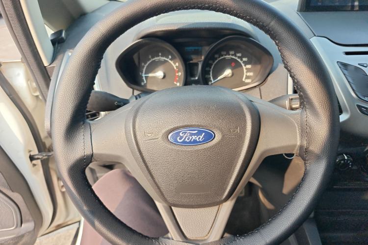 Used Ford EcoSport 2013 1.5L Manual Comfort Model