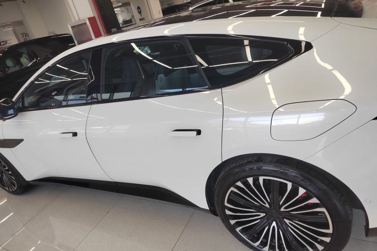 Used  12 2025 Ultra Extended-Range Edition