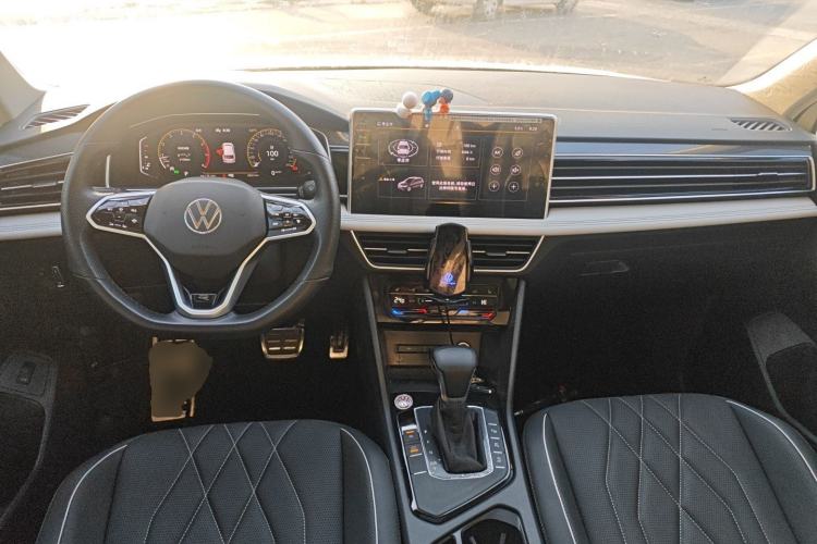 Used Volkswagen Tiguan L 2022 330TSI Automatic Two-Wheel Drive R-Line Enhanced Edition