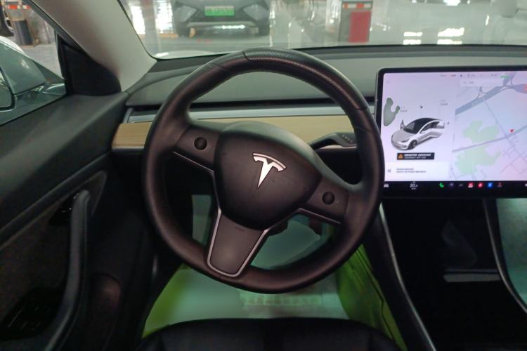 Used Tesla Model 3 2019 Long-Range All-Wheel-Drive Version
