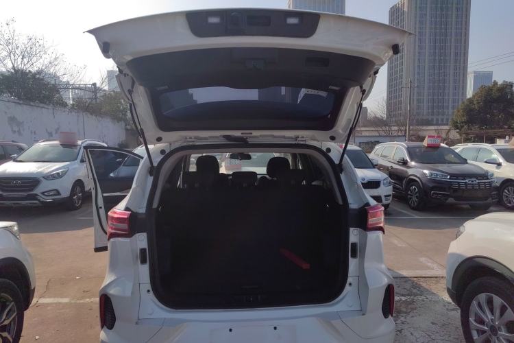 Used JETOUR X70 2020 1.5T DCT Comfort Edition 5-seater
