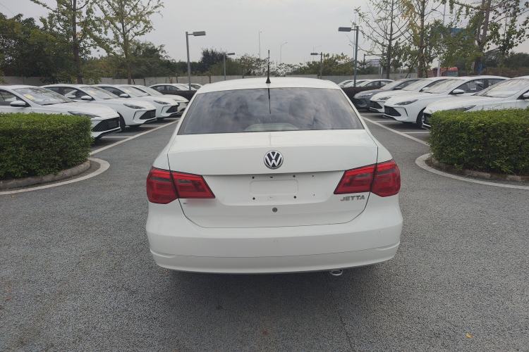 Used Volkswagen Jetta 2015 1.6L Automatic Comfort Model
