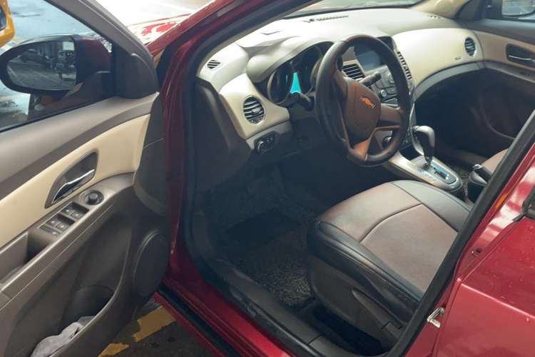 Used Chevrolet Cruze 2015 1.5L Classic SE AT
