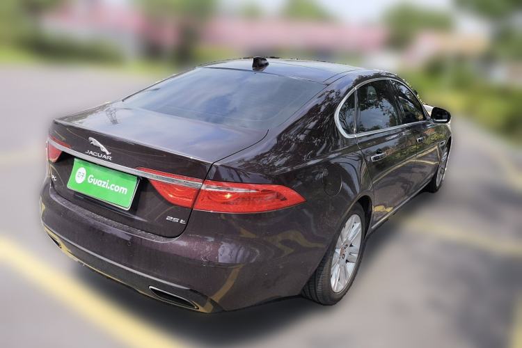 Used Jaguar XFL 2018 XFL 2.0T 250 PS Premium Edition
