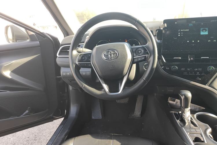 Used Toyota Camry 2021 2.5G Luxury Edition
