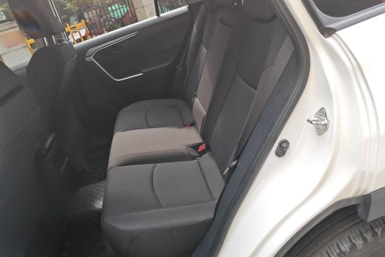 Used Toyota RAV4 2023 2.0L CVT Two-Wheel Drive Urban Edition
