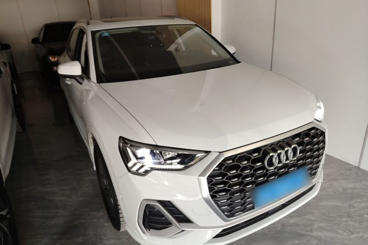 Used Audi Q3 2021 35 TFSI Fashion Dynamic Model
