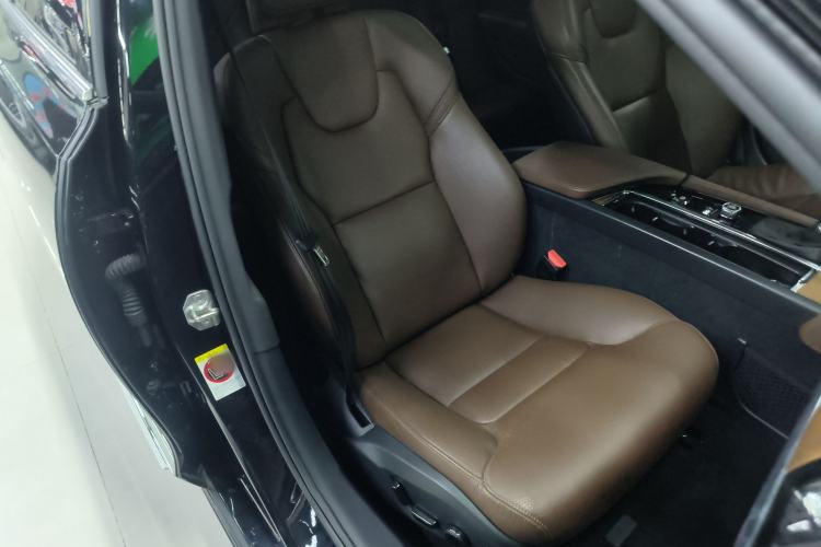 Used Volvo S90 2020 T5 Zhiyi Luxury Edition
