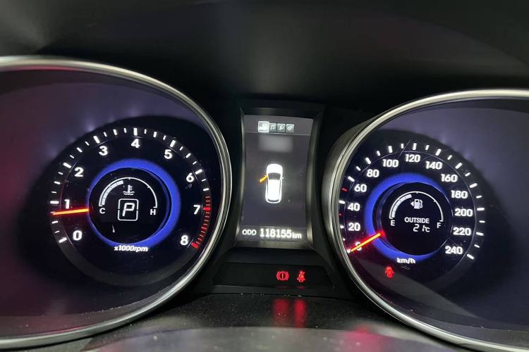 Used Hyundai Santa Fe 2013 2.4L Automatic Two-Wheel Drive Smart Version
