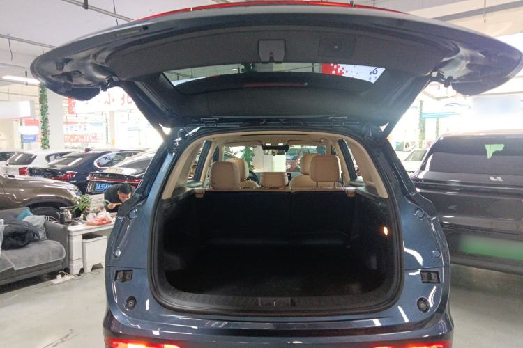 Used  E5 PLUS 2025 165 km Long-Range Version PLUS 5-Seater
