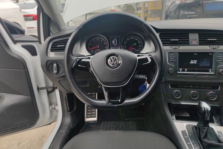 Used Volkswagen Golf 2015 1.4TSI Automatic Comfort Model