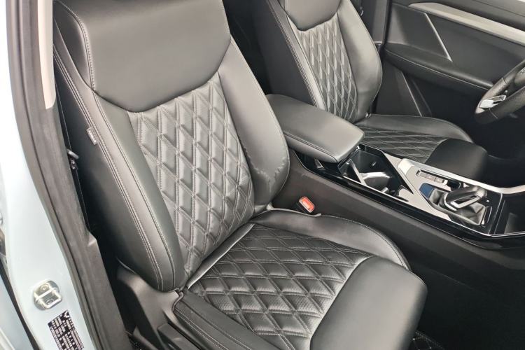 Used Wuling Asta 2022 2.0L DHT Electric-Speed Version