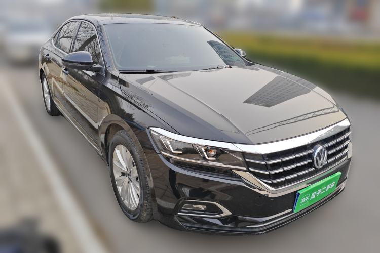 Used Volkswagen Passat 2020 Facelift 330TSI Elite Edition China VI Standard
