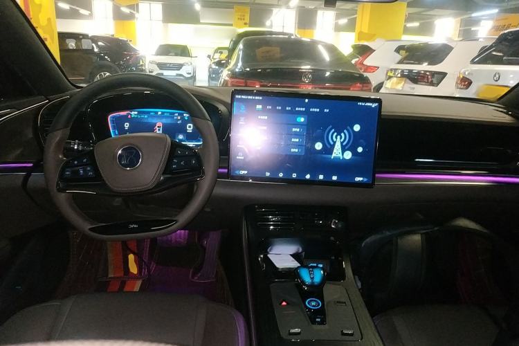 Used BYD Han 2023 DM-i Champion Edition 121KM Prestige Model
