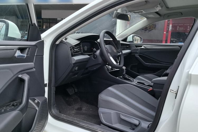 Used Volkswagen Sagitar 2025 300TSI DSG Flyover Edition
