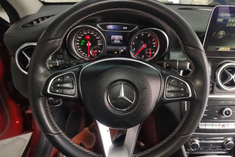 Used Mercedes-Benz GLA 2017 GLA 200 Fashion Model