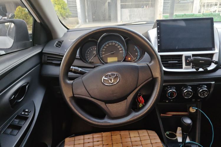 TDK.VehicleDetails.img