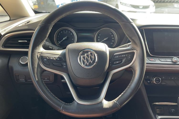 Used Buick GL6 2018 18T 6-Seater Luxury Model