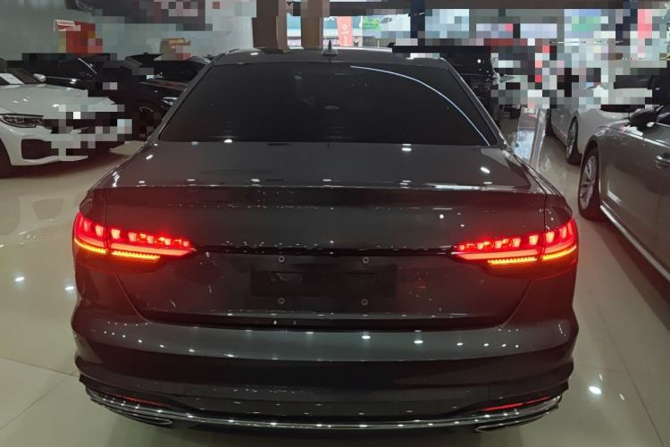 Used Audi A4L 2020 40 TFSI Fashionable and Elegant Model
