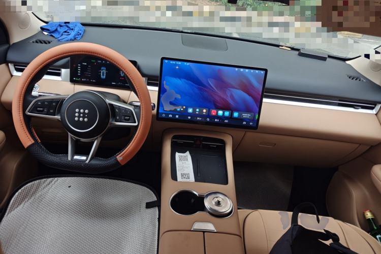 Used  E5 PLUS 2025 165 km Long-Range Version PLUS 5-Seater
