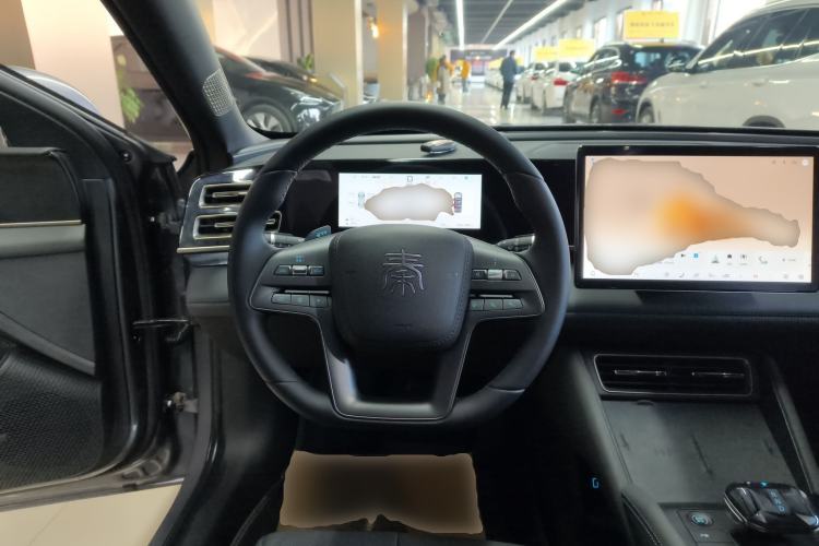 Used BYD Qin L 2025 DM-i Smart Drive 120KM Superior Model
