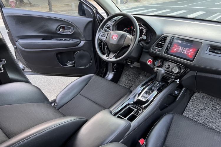 Used Honda Vezel 2019 1.5L CVT Luxury Model China VI
