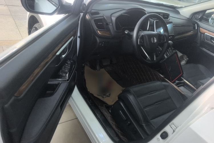 Used Honda CR-V 2017 240TURBO CVT Front-Wheel Drive Fashion Edition