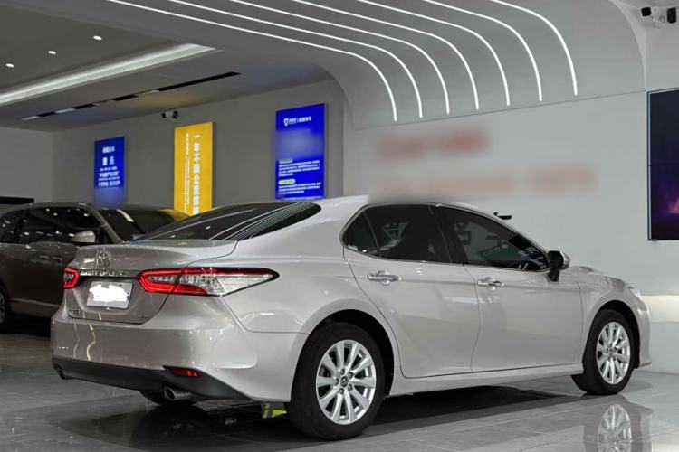 Used Toyota Camry 2019 2.0G Luxury Edition China VI Standard
