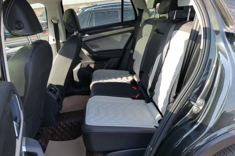 Used Volkswagen Tayron 2023 280TSI Two-Wheel-Drive Luxury Plus Advanced Version
