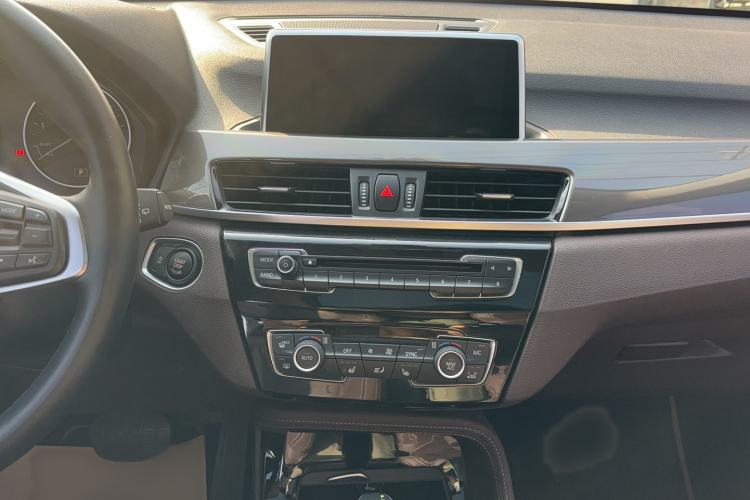 Used BMW X1 2016 xDrive20Li Luxury Model
